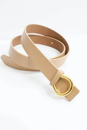 Beige Minimalist Gold Horseshoe Buckle Belt