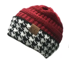 Hat-12 HOUNDSTOOTH CRIMSON BEANIE