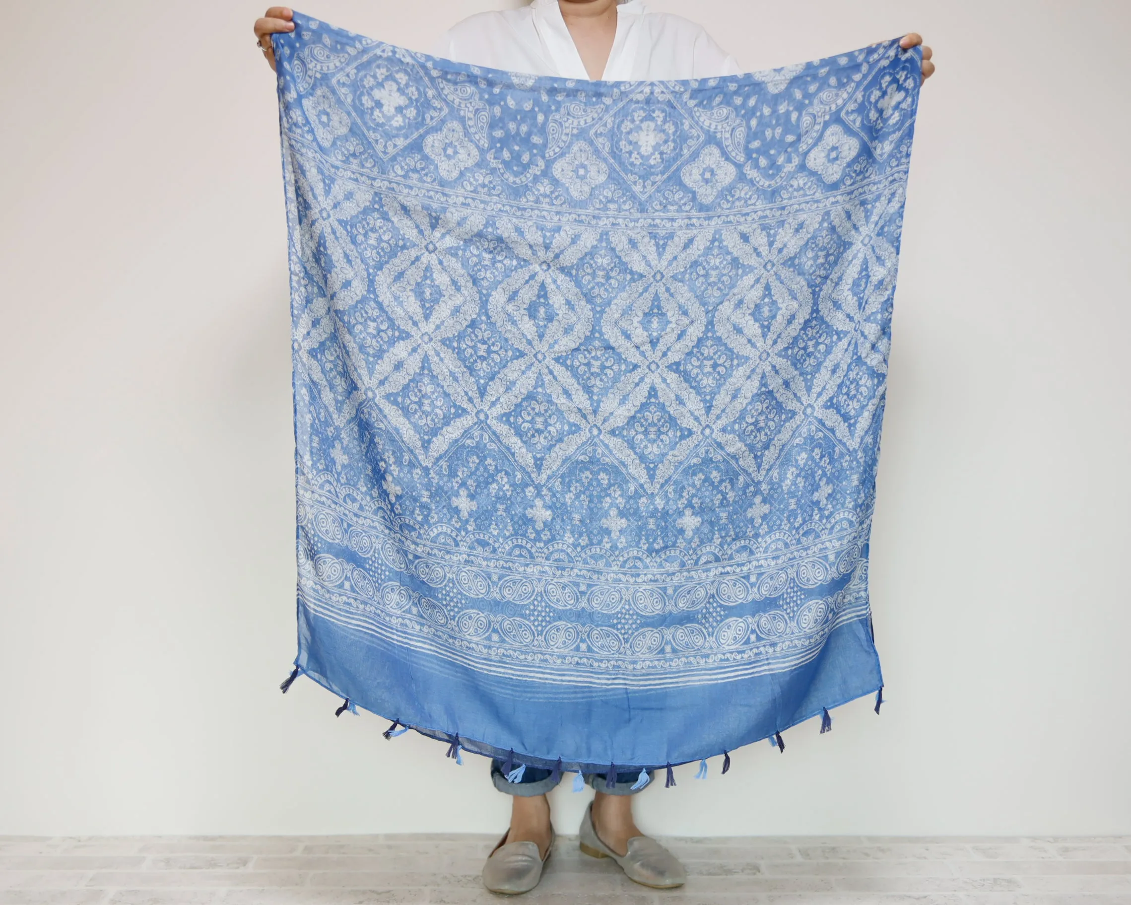 <A19>  PRINTED  Scarf BLUE