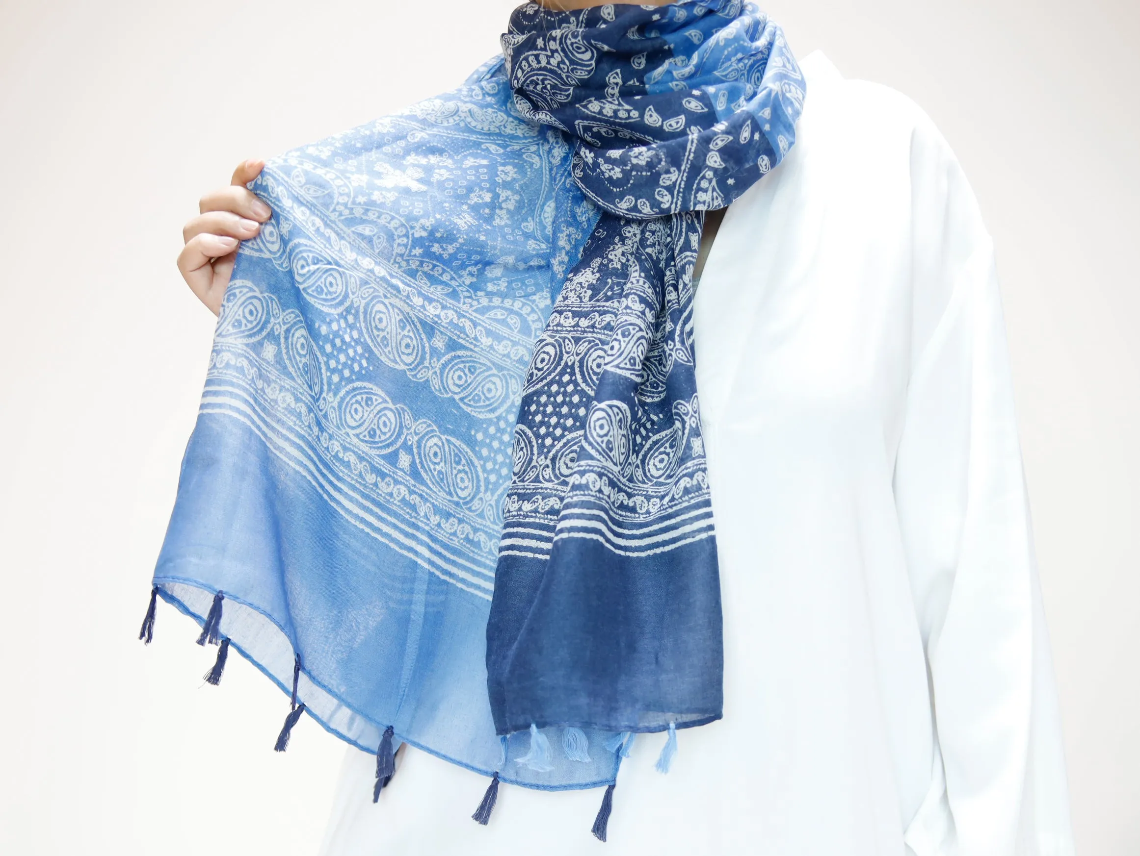 <A19>  PRINTED  Scarf BLUE